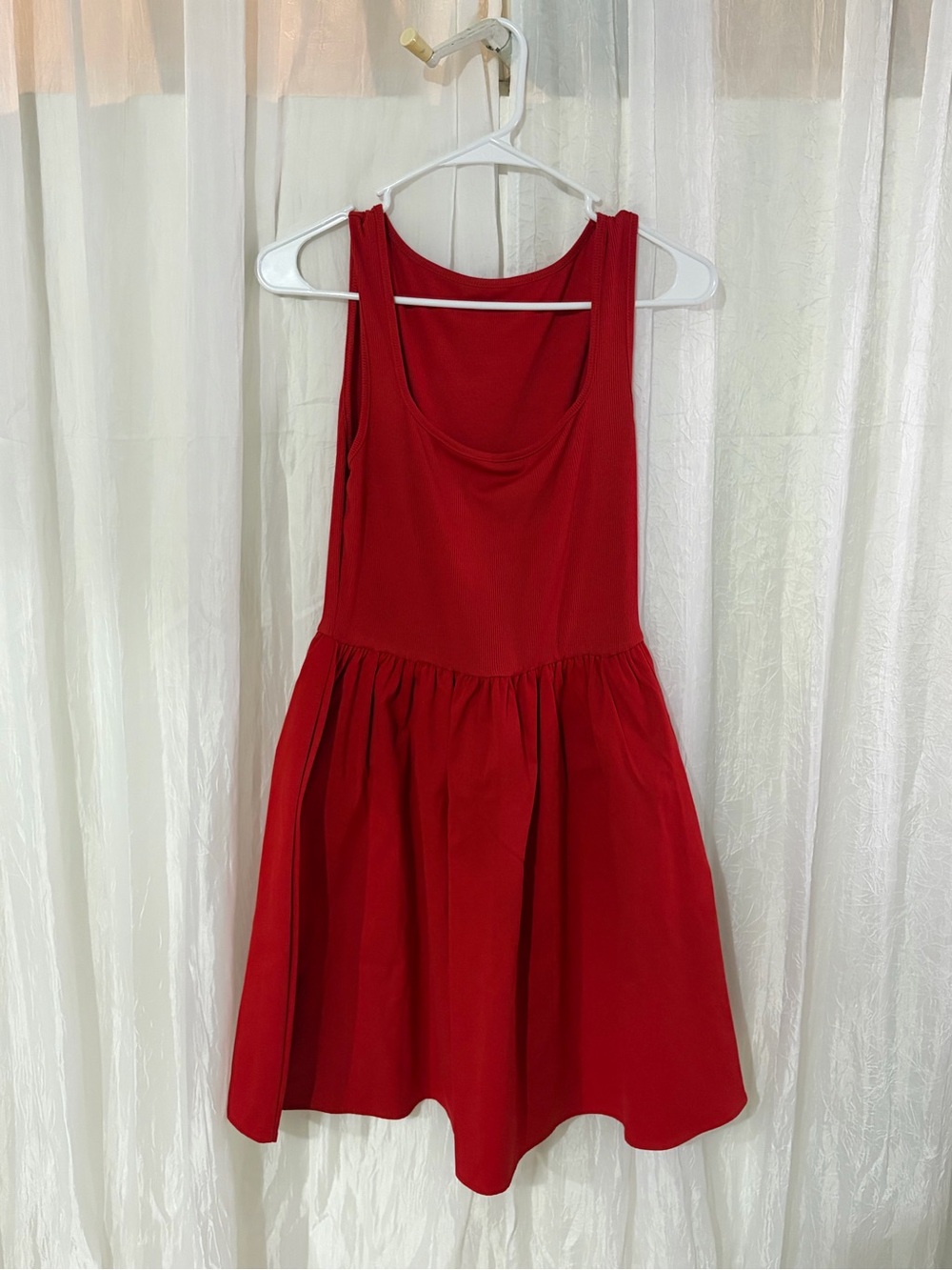 SHEIN Red Sleeveless Gathered Skater Dress